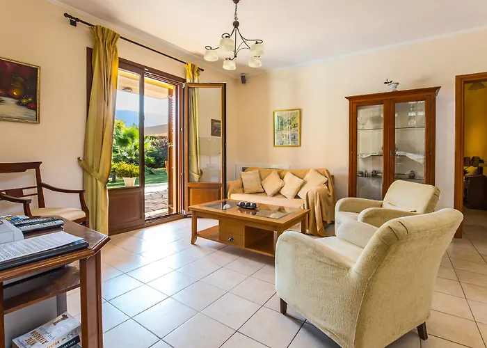 Penelope Sami (Kefalonia)